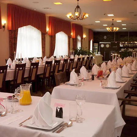 Amber Hotel 3*